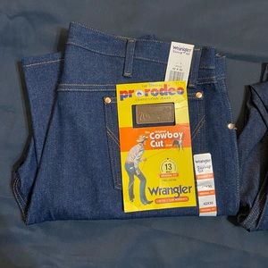 Men’s Wrangler cowboy cut jeans